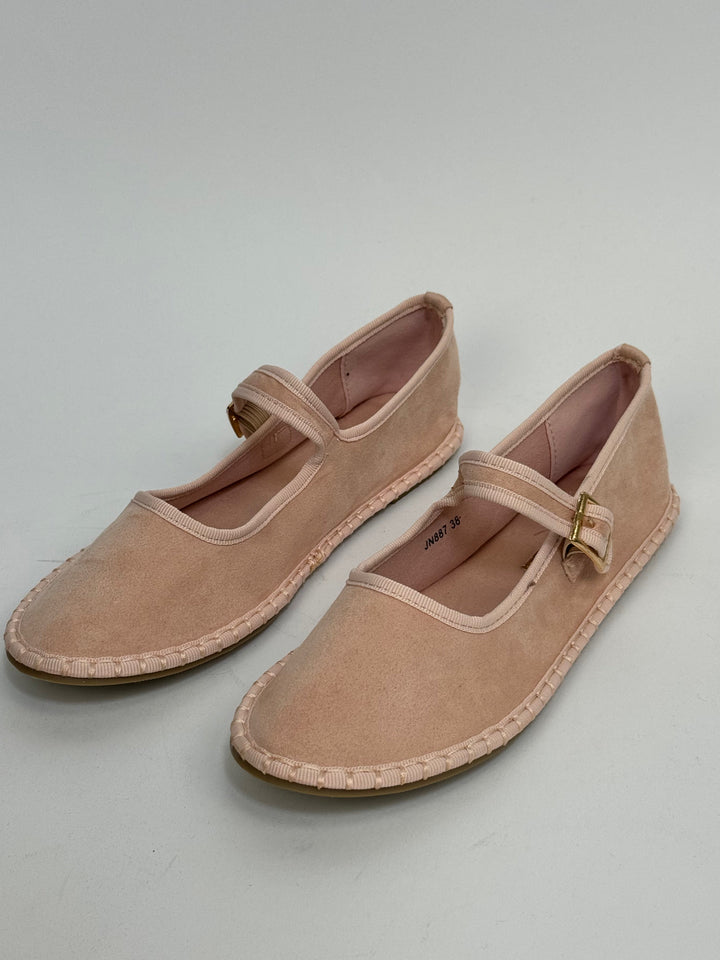 Friulian shoes with laces