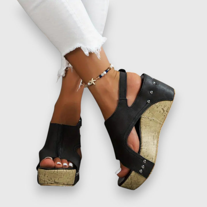 Mia – Vintage Platform Sandal