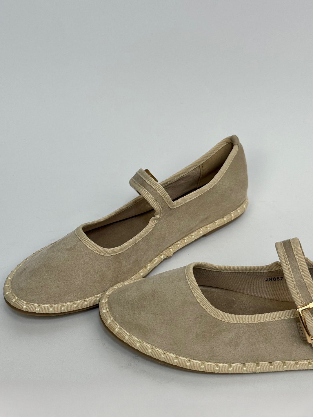 Friulian shoes with laces