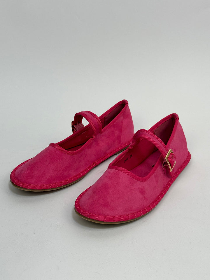 Friulian shoes with laces