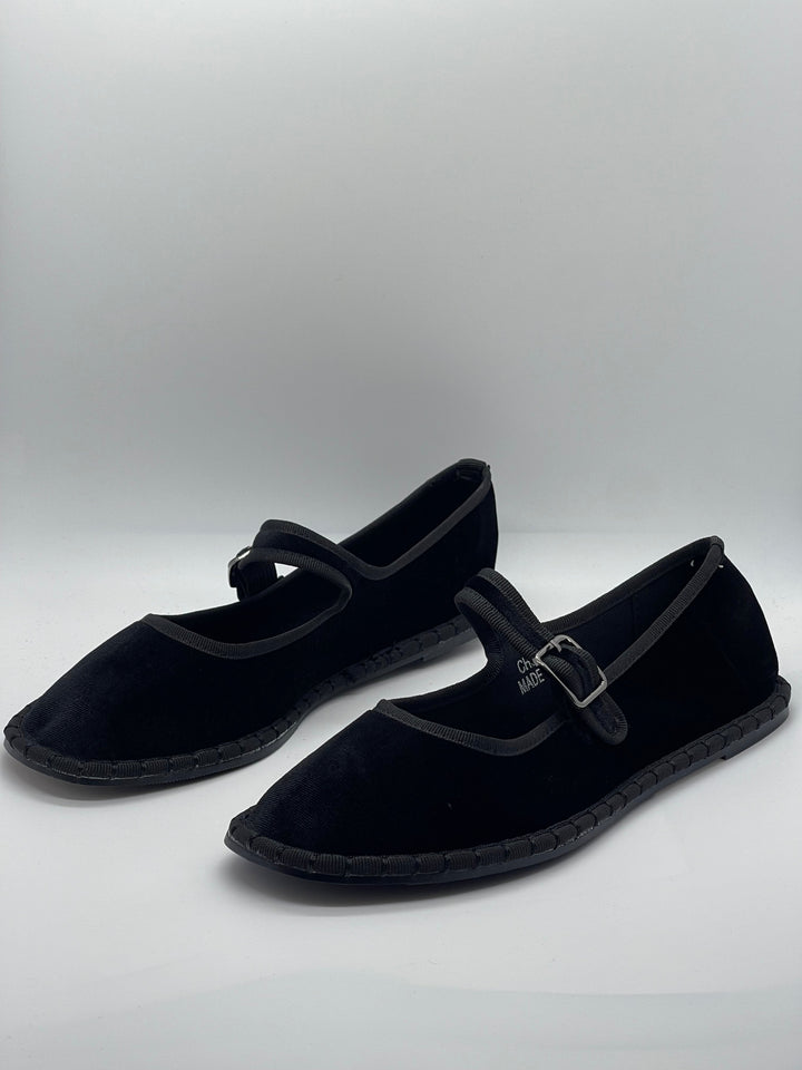Friulian shoes with laces