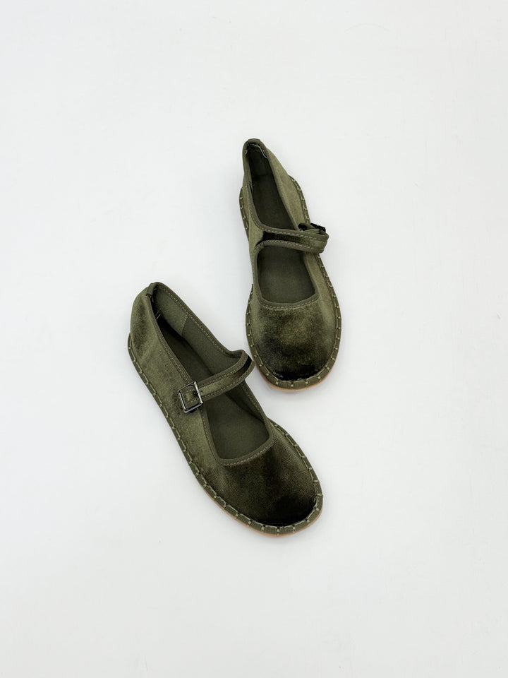 Friulian shoes with laces
