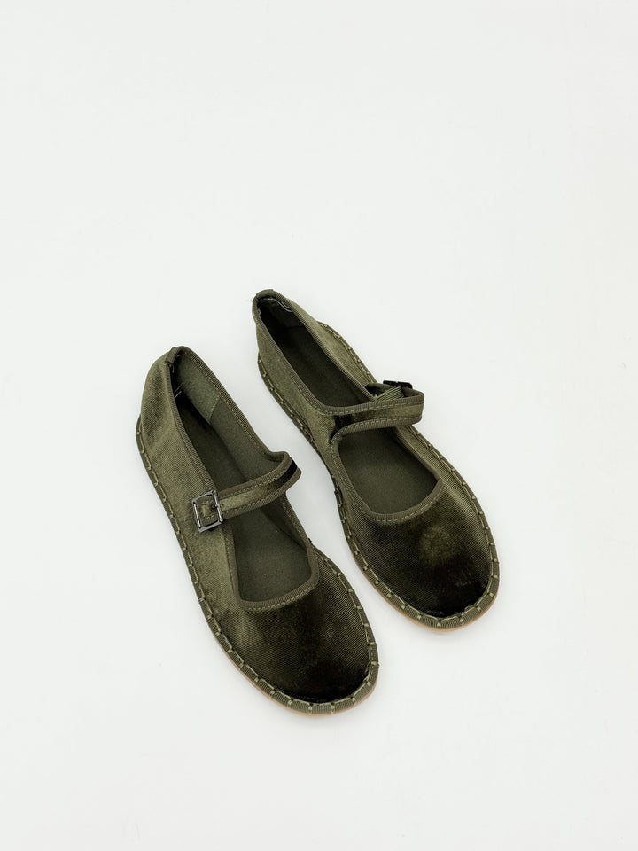 Friulian shoes with laces