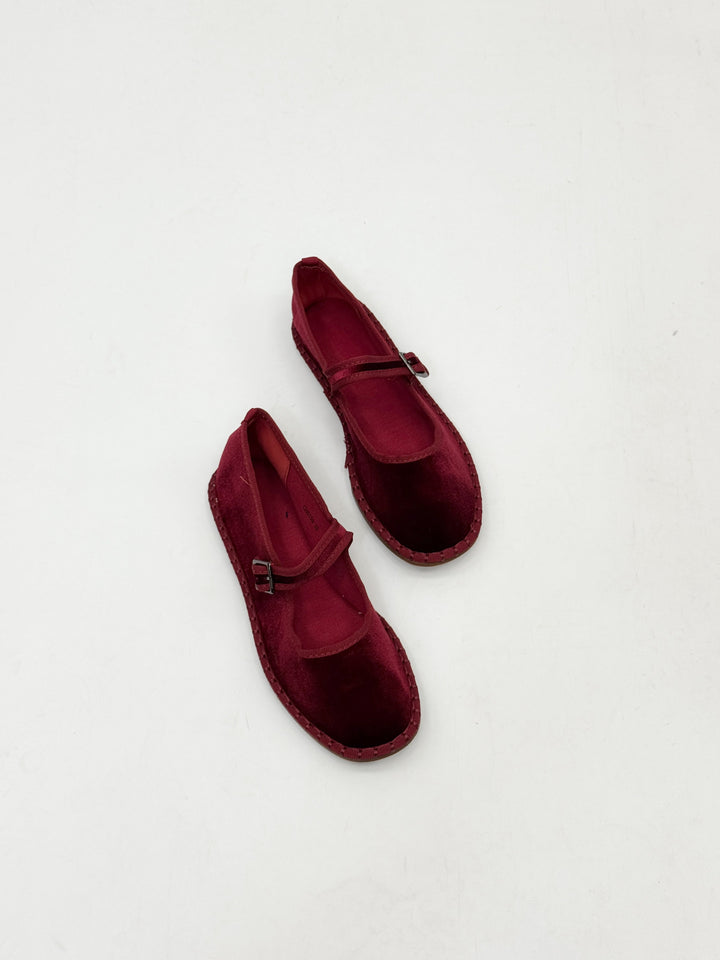Friulian shoes with laces