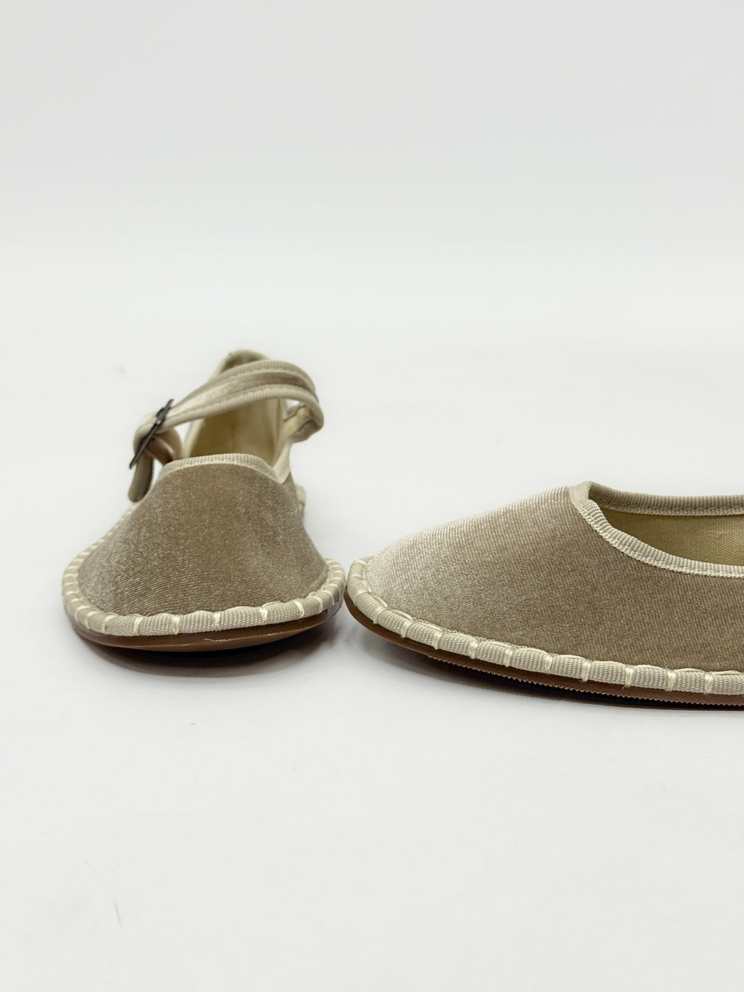 Friulian shoes with laces