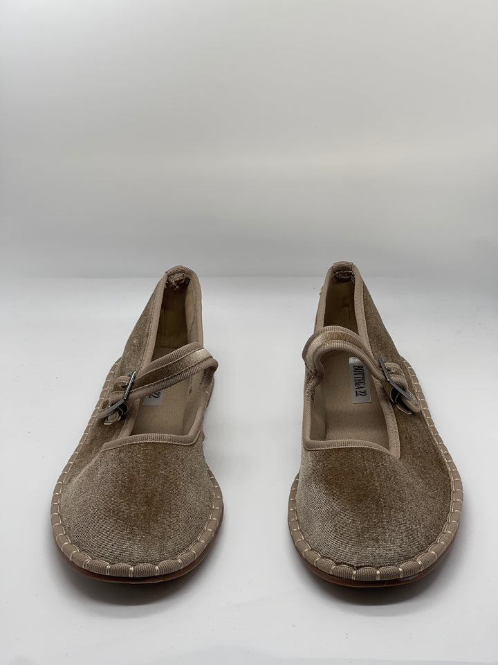 Friulian shoes with laces