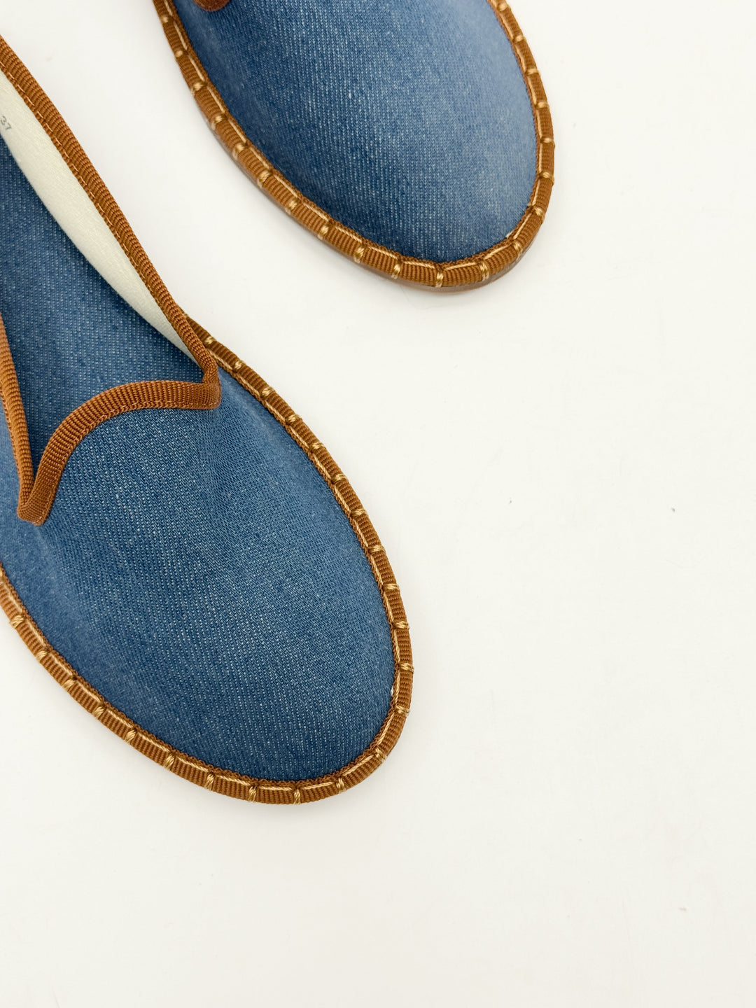 Velvet Friulane shoes with trim