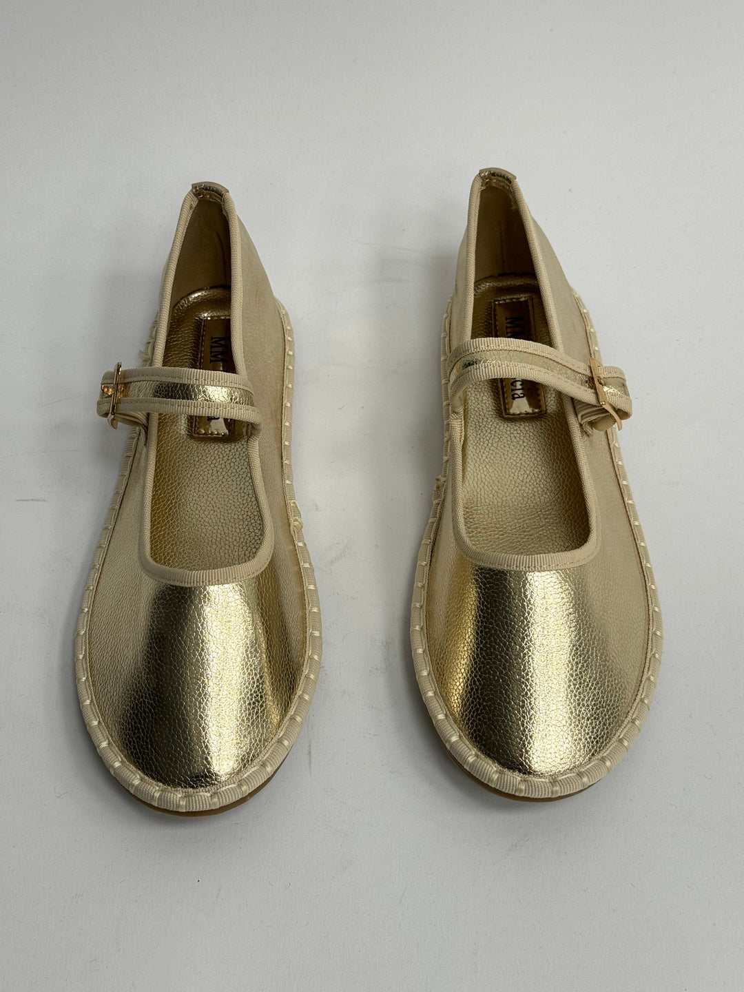 Friulian shoes with laces