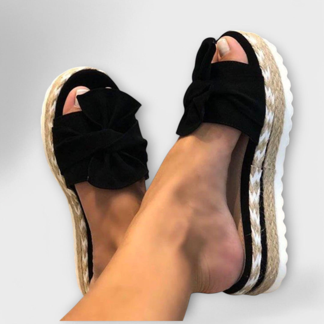 Solegenius – Orthopaedic Sandal with Bow