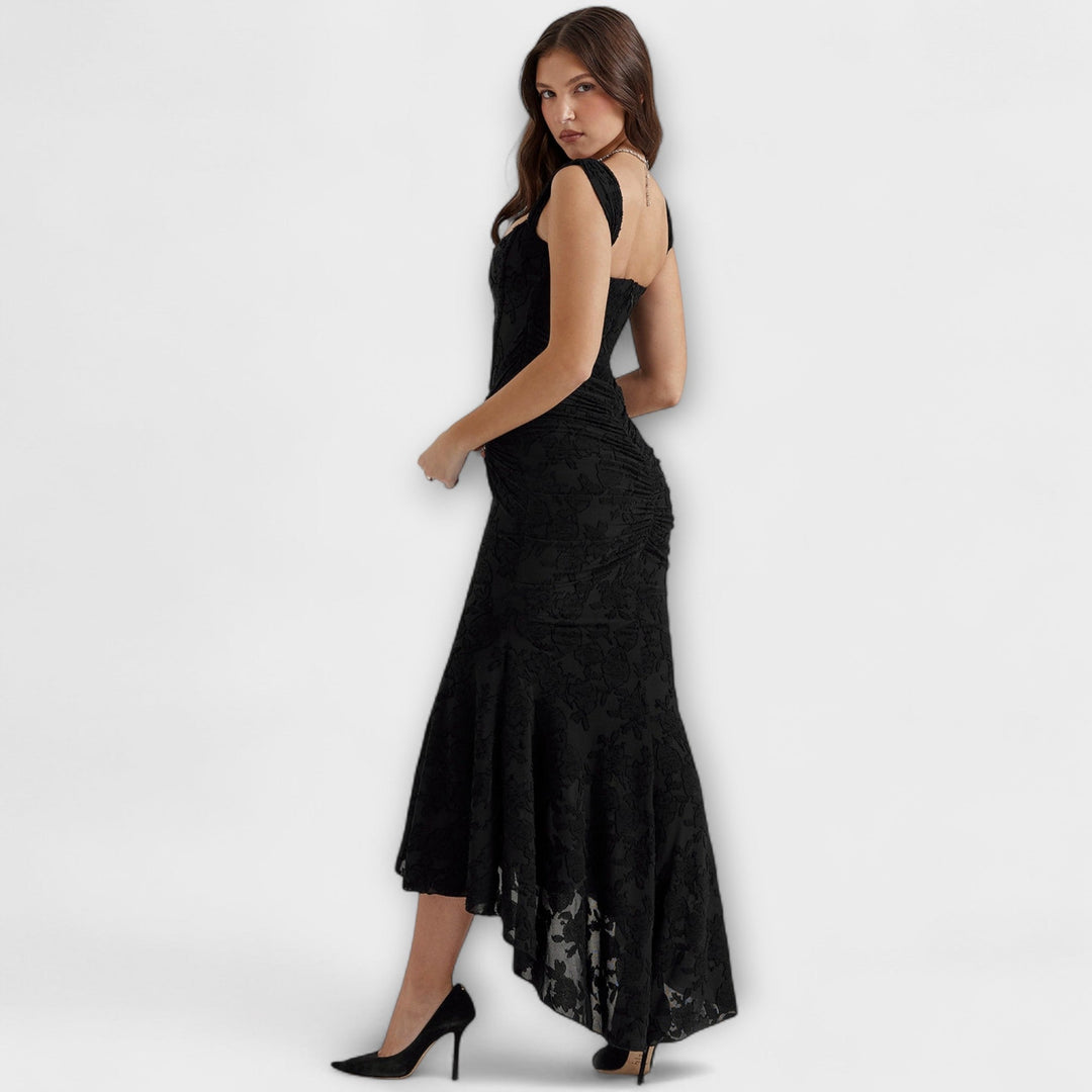 Renske - Elegant and Refined Dress with Corset